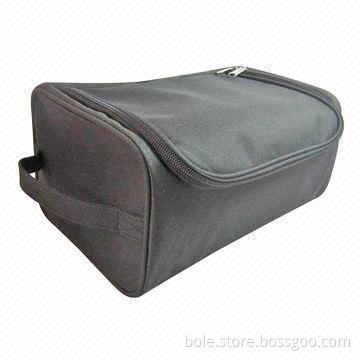 Men Cosmetic Bag Made of 600d Polyester with Nylon Zipper Closure and Handle